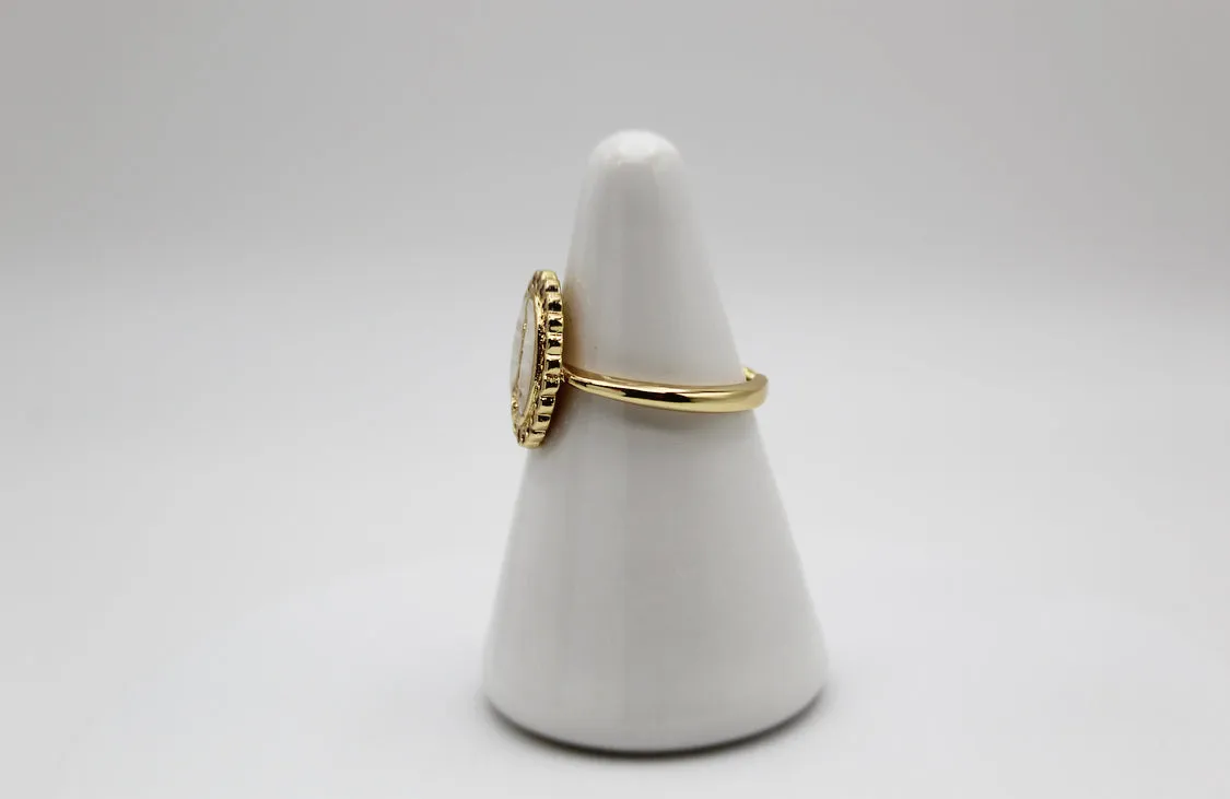 Ave Maria Ring in White