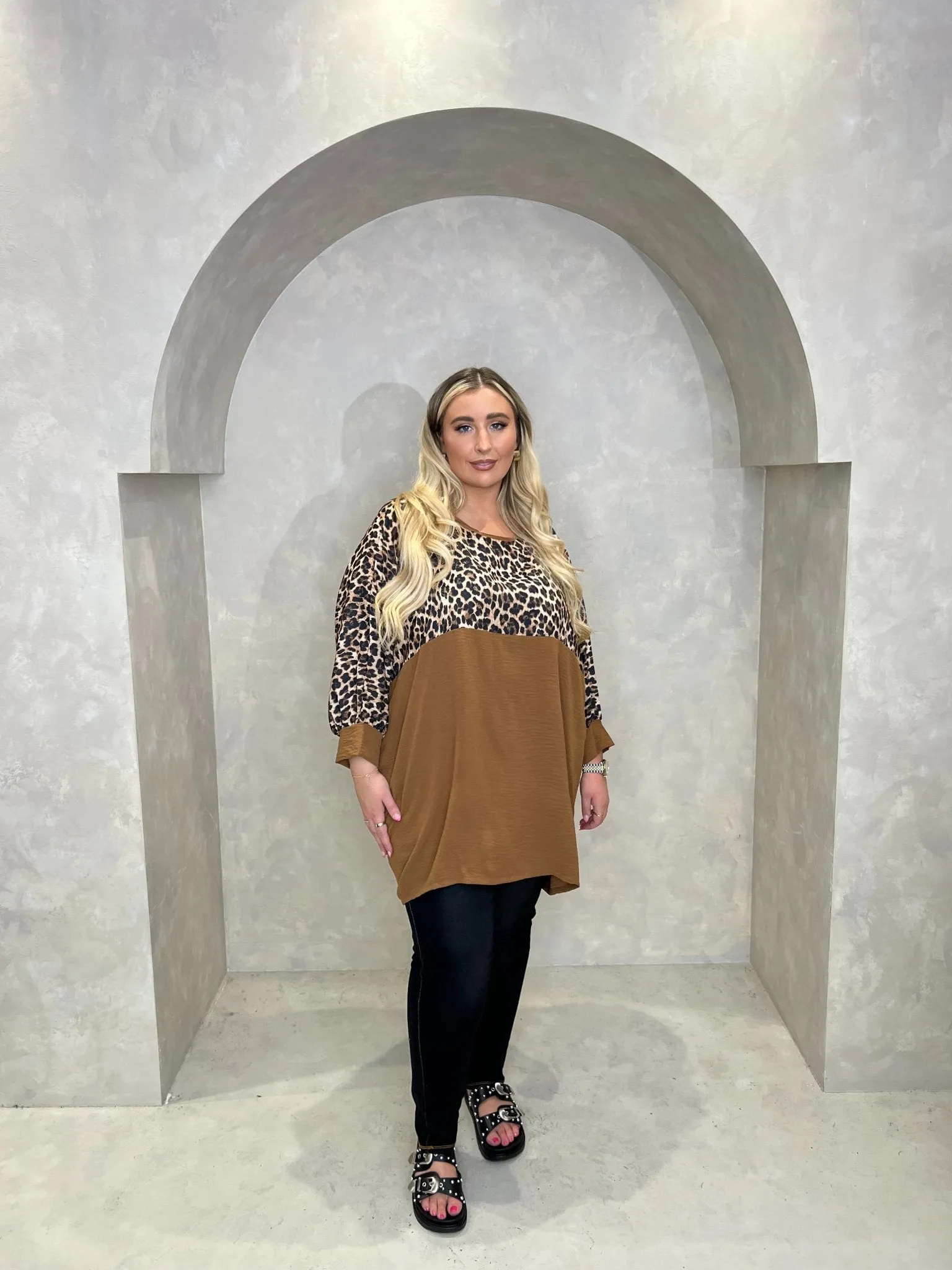 Curve Leopard Print Panel Top