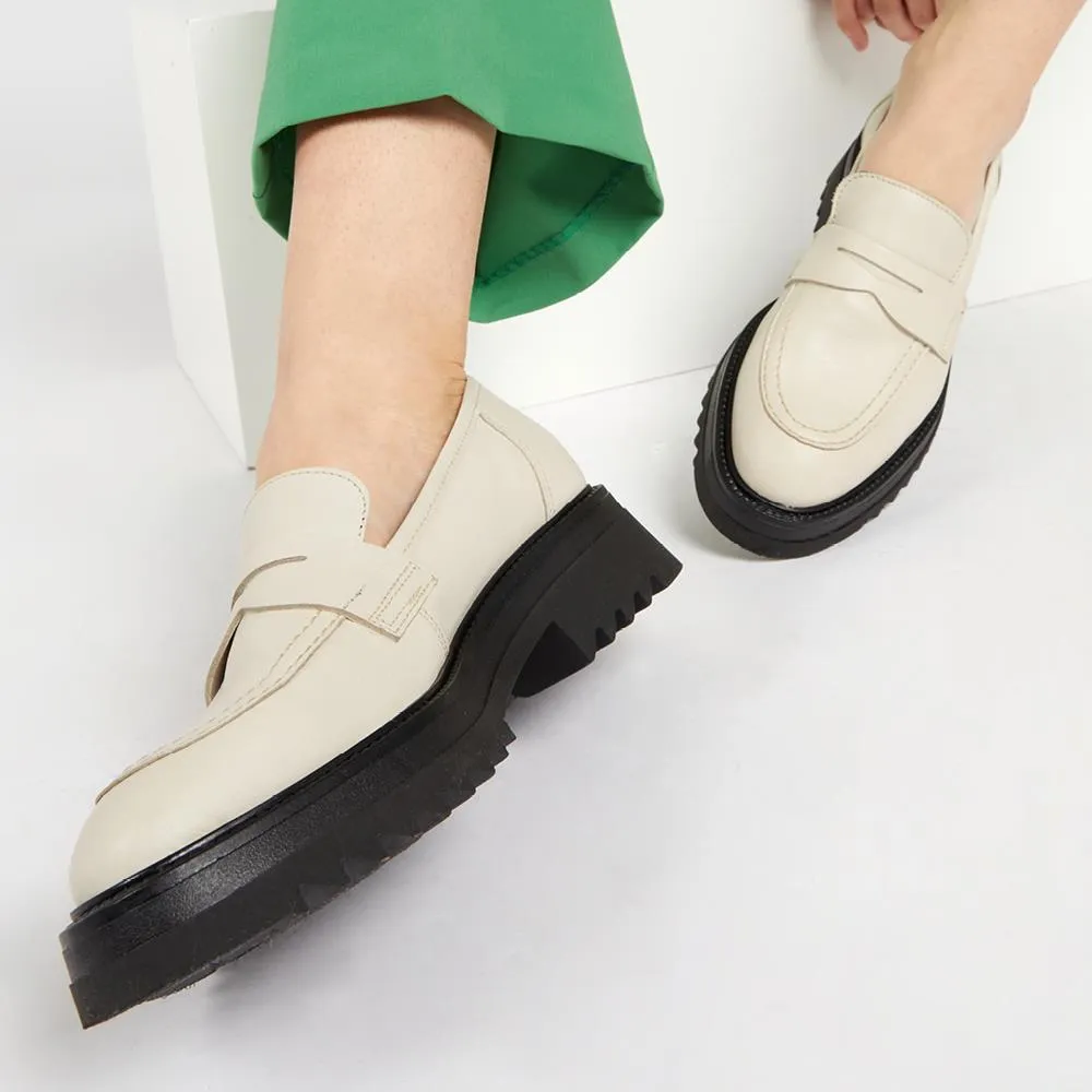 DARRA Chunky Penny Loafers - Premium Quality, Stylish Design, Product Code: 322 366